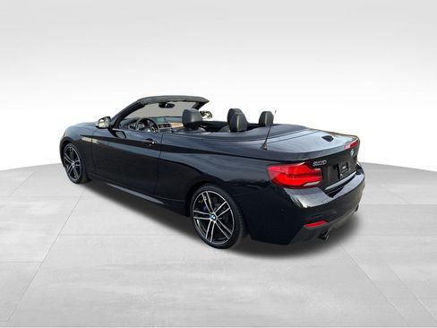 Used 2018 BMW M240i Convertible image 4