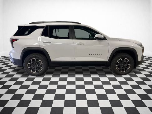 New 2026 Chevrolet Equinox ACTIV w/ Convenience Package III AWD/4WD image 2