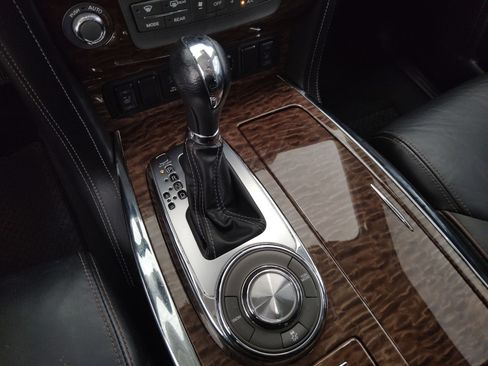 Used 2019 Nissan Armada SL w/ Premium Package image 16