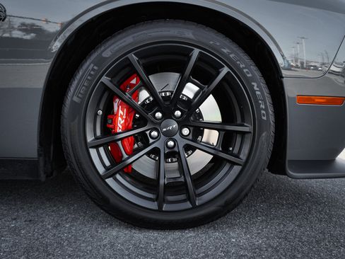 Used 2023 Dodge Challenger SRT Hellcat w/ Driver Convenience Group image 15