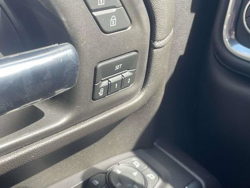 Used 2022 Chevrolet Silverado 2500 LTZ w/ LTZ Premium Package AWD/4WD image 25