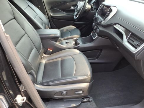 Used 2024 GMC Terrain SLT FWD image 6