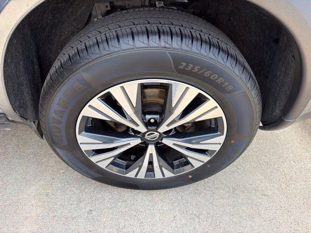 Used 2021 Nissan Rogue SV FWD image 13