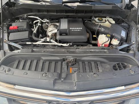 Used 2020 Chevrolet Silverado 1500 High Country w/ Technology Package AWD/4WD image 22
