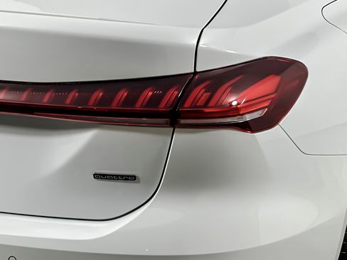 Used 2025 Audi A5 2.0T Premium w/ Convenience Package image 25