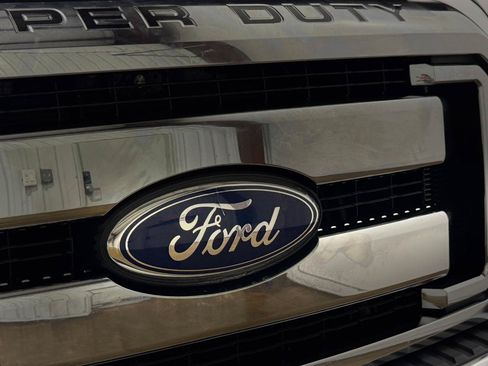 Used 2011 Ford F250 Lariat w/ FX4 Off Road Pkg AWD/4WD image 54