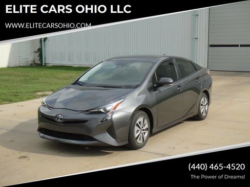Used 2017 Toyota Prius Four Touring image 1