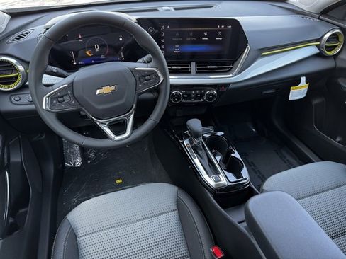 New 2026 Chevrolet Trax LT w/ Driver Confidence Package image 8