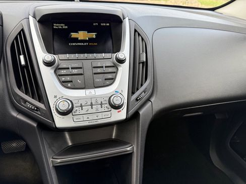 Used 2017 Chevrolet Equinox LT w/ Convenience Package AWD/4WD image 13