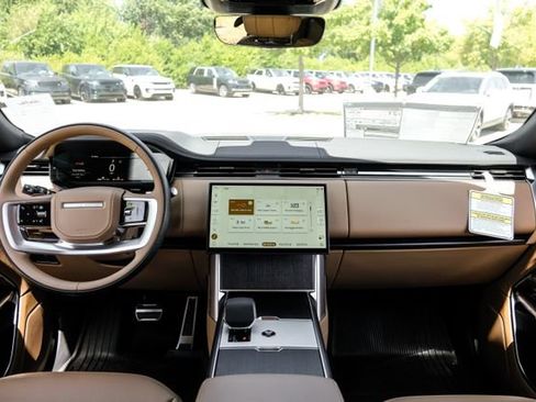 New 2026 Land Rover Range Rover SE AWD/4WD image 16
