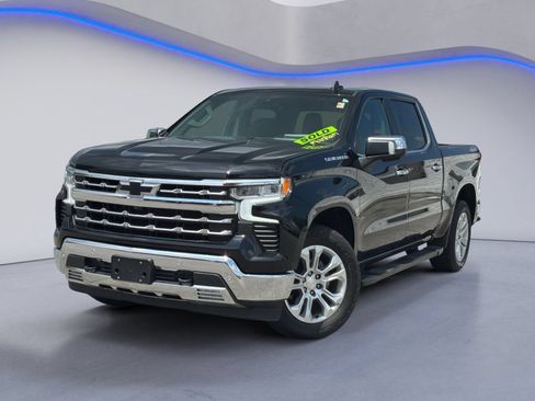 Used 2022 Chevrolet Silverado 1500 LTZ w/ LTZ Premium Package AWD/4WD image 2