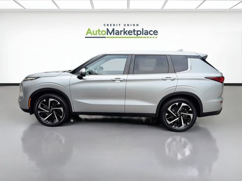 Used 2022 Mitsubishi Outlander ES FWD image 4