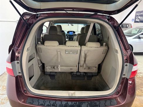 Used 2013 Honda Odyssey EX image 9