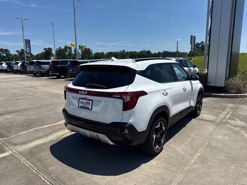 New 2026 Kia Seltos S FWD image 8