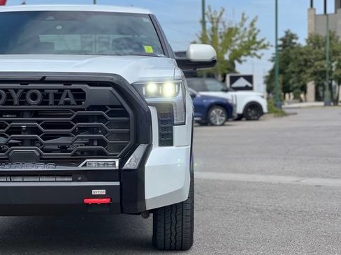 Used 2024 Toyota Tundra Platinum AWD/4WD image 11