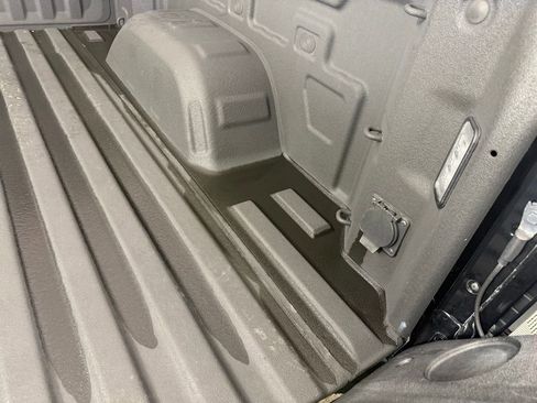 Used 2019 GMC Sierra 1500 SLT w/ SLT Premium Plus Package image 10