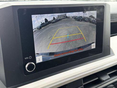 Certified 2024 Toyota Tacoma TRD Off-Road image 18