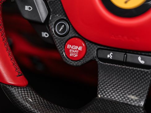 Used 2021 Ferrari F8 Tributo RWD image 46