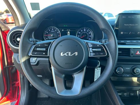 Used 2024 Kia Forte LXS w/ LXS Technology Package image 19