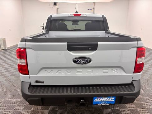 New 2025 Ford Maverick XLT w/ XLT Luxury Package image 8