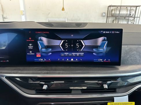 Used 2026 BMW X5 xDrive40i w/ Parking Assistance Package AWD/4WD image 17