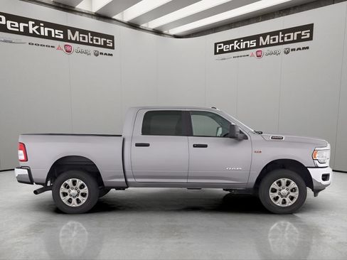 Used 2022 RAM 2500 Big Horn w/ Level A Equipment Group AWD/4WD image 6