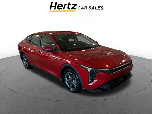 Used 2025 Kia K4 LXS image 1