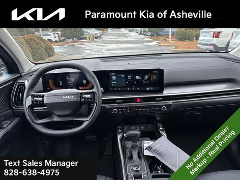 New 2026 Kia Sorento S image 7