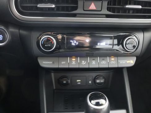 Used 2023 Hyundai Kona SEL w/ Convenience Package image 15