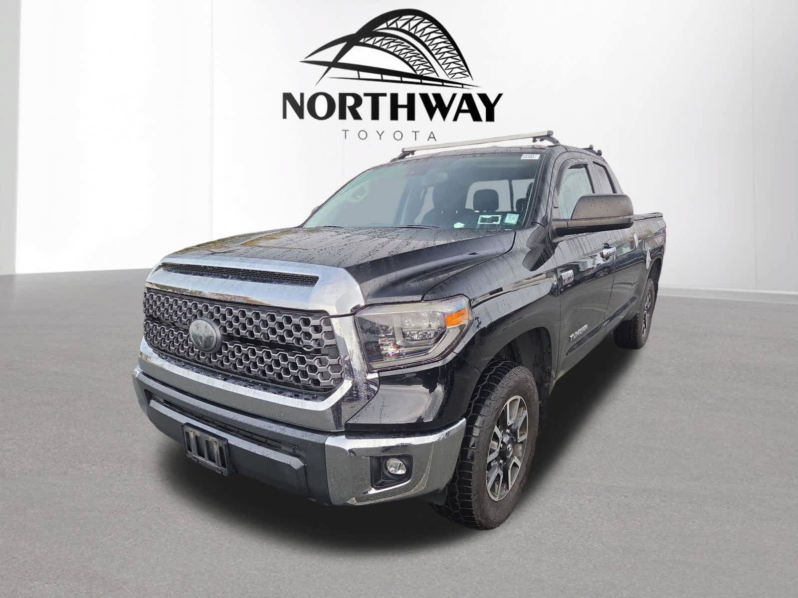 Used 2018 Toyota Tundra SR5 w/ TRD Off Road Package AWD/4WD image 7