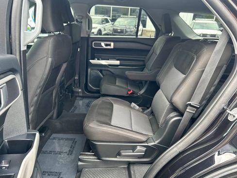 Certified 2024 Ford Explorer XLT AWD/4WD image 9