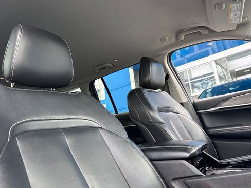 Used 2022 Jeep Grand Cherokee Limited image 20