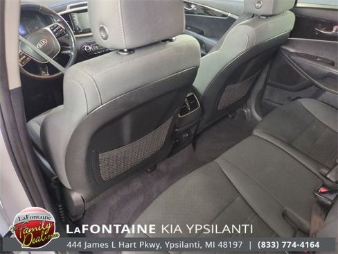Used 2020 Kia Sorento LX w/ LX I4 Convenience Package image 29