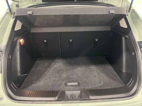 Used 2025 Chevrolet Trax ACTIV w/ Sunroof Package image 5