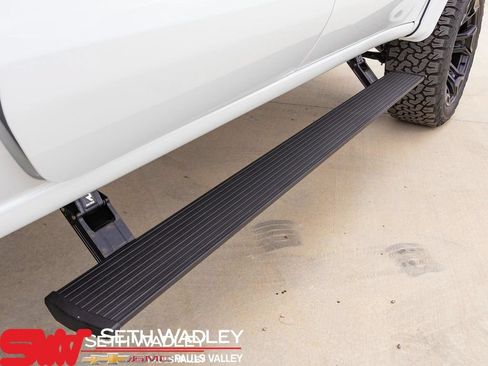 New 2025 Chevrolet Silverado 1500 LT Trail Boss w/ Convenience Package II AWD/4WD image 16