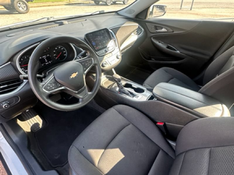 Used 2024 Chevrolet Malibu LT FWD image 7