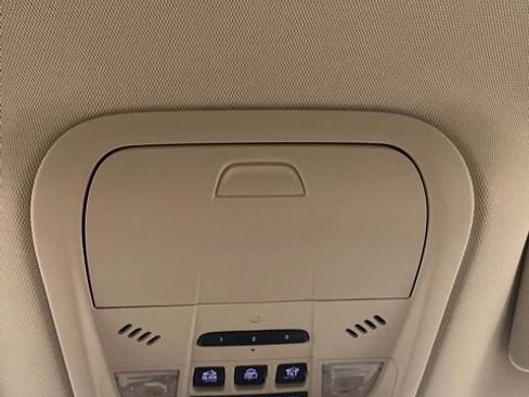 Used 2023 Buick Enclave Essence w/ Experience Buick Package image 18