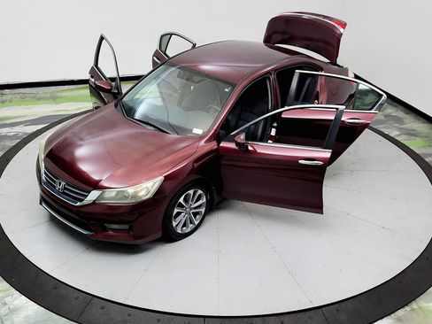 Used 2014 Honda Accord Sport image 34