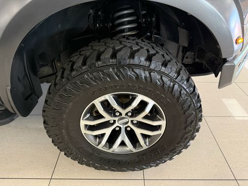 Used 2018 Ford F150 Raptor w/ Equipment Group 802A Luxury image 31