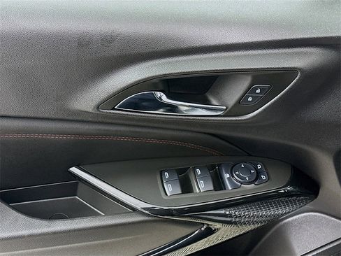 Used 2025 Chevrolet Trax RS w/ Driver Confidence Package image 21