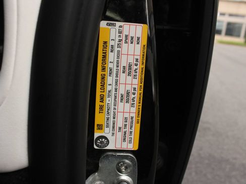 Used 2021 Tesla Model S Plaid AWD/4WD image 36