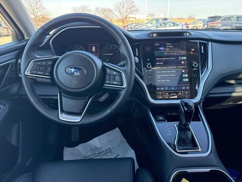 Used 2023 Subaru Outback Limited image 12