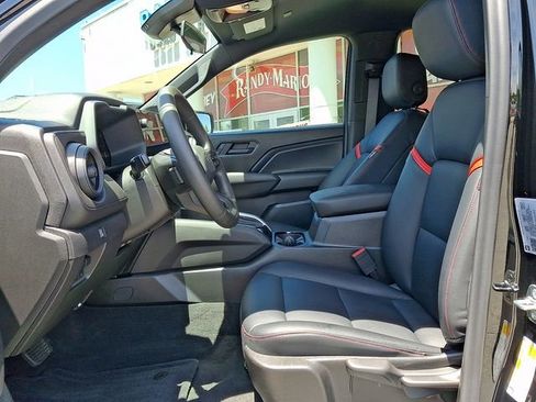 Used 2026 Chevrolet Colorado Trail Boss AWD/4WD image 10