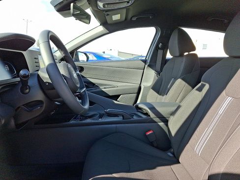 New 2026 Hyundai Elantra Sport image 9