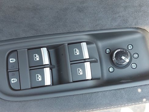 New 2027 Audi RS Q8 performance AWD/4WD image 31