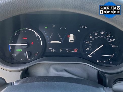 Certified 2025 Toyota Sienna LE image 35