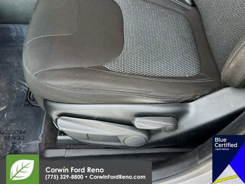 Used 2019 Jeep Cherokee Latitude w/ Cold Weather Group image 22