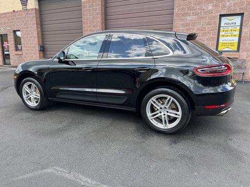 Used 2017 Porsche Macan S image 17