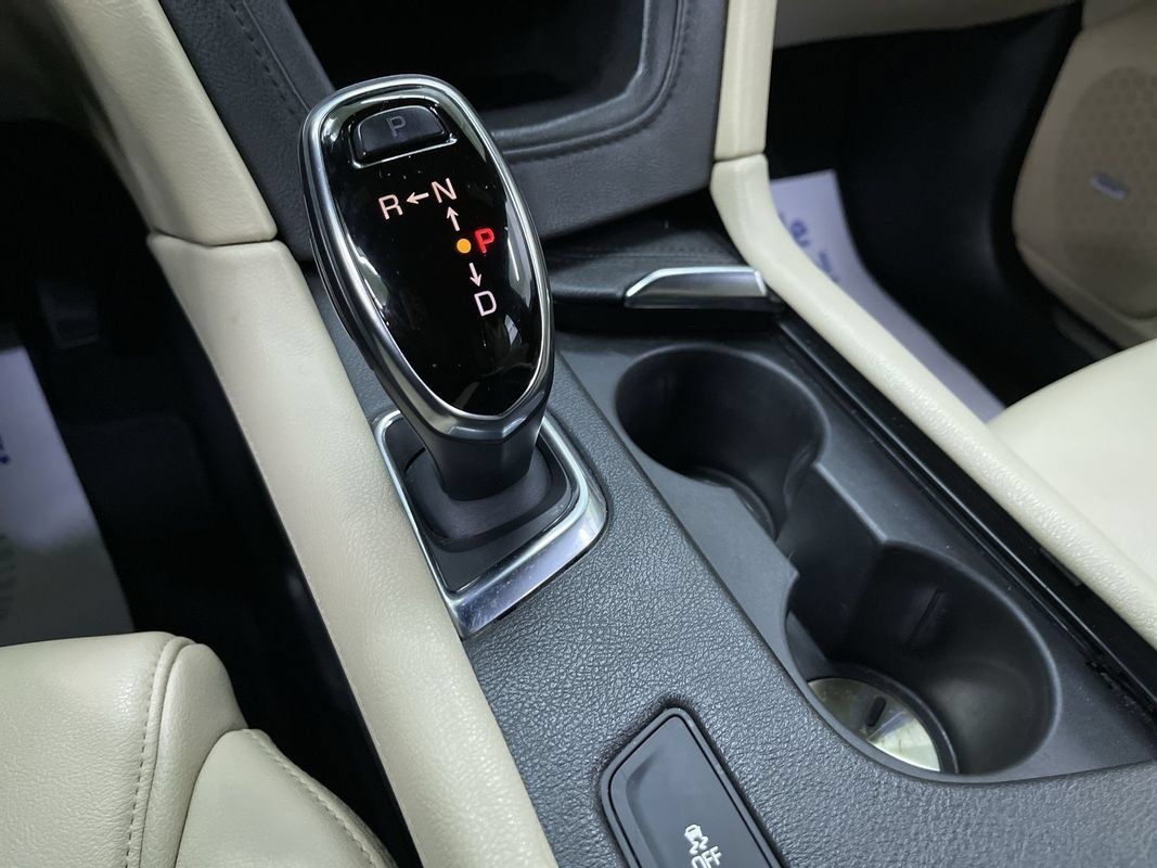 Used 2019 Cadillac XT5 FWD image 24