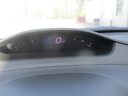 Used 2010 Honda Civic LX image 32